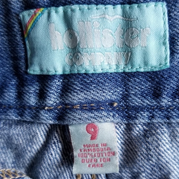 Hollister Jean Shorts - Picture 2 of 3